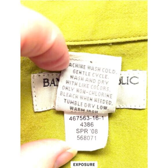 Banana Republic Apple Green Stretch Button Down, Women’s Size 2, READ - Picture 3 of 4